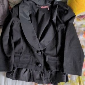 Juicy Couture 3/4 Sleeve blazer